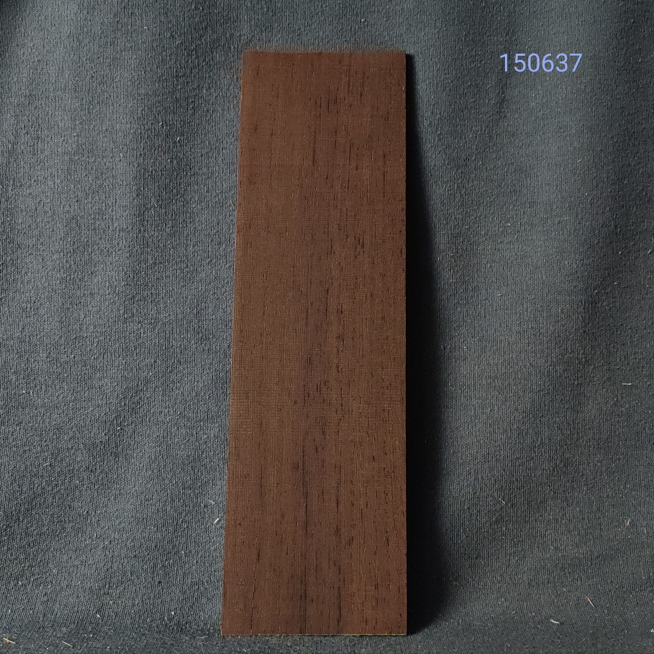 Wenge fejborítás (Millettia laurentii) Nr. 150637