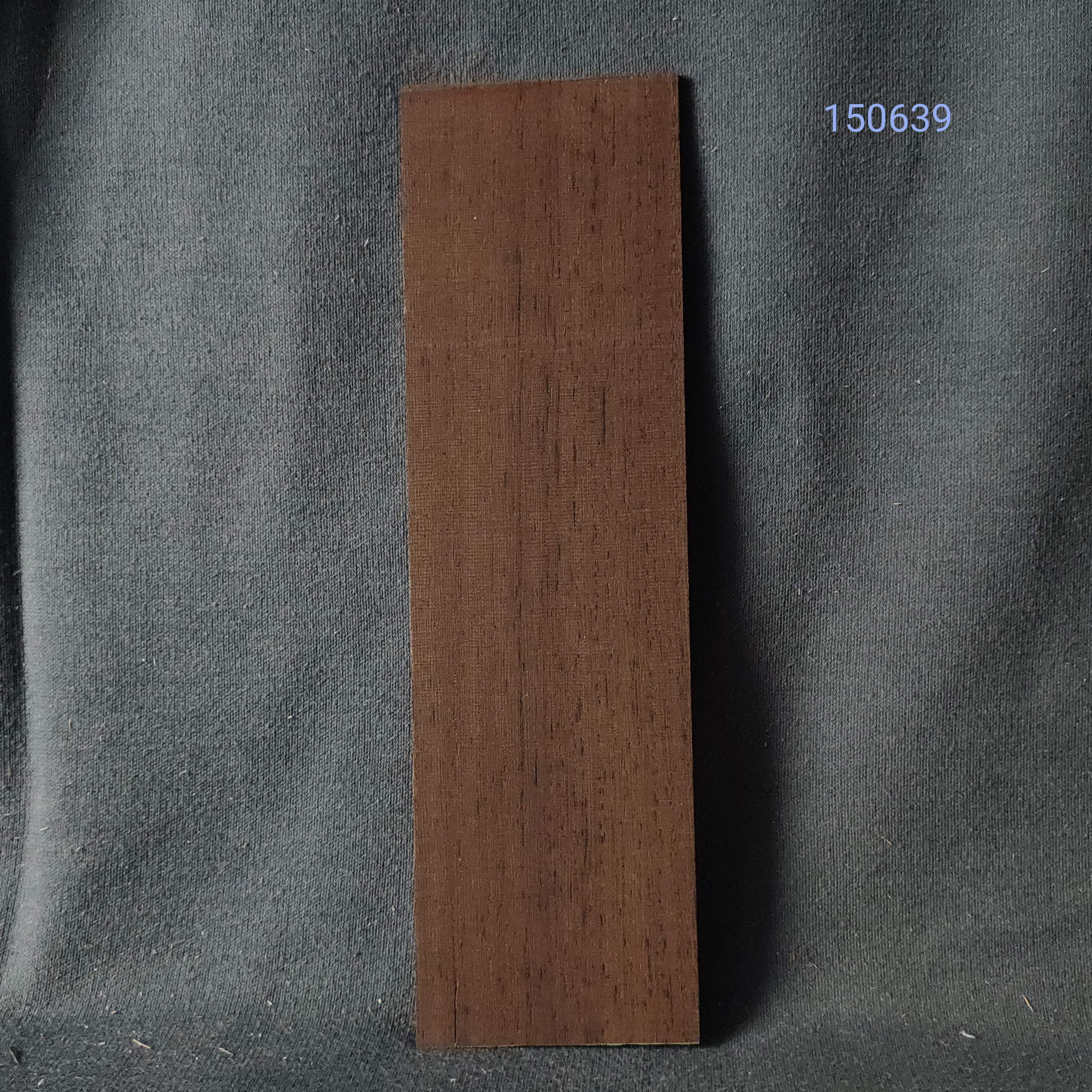 Wenge fejborítás (Millettia laurentii) Nr. 150639